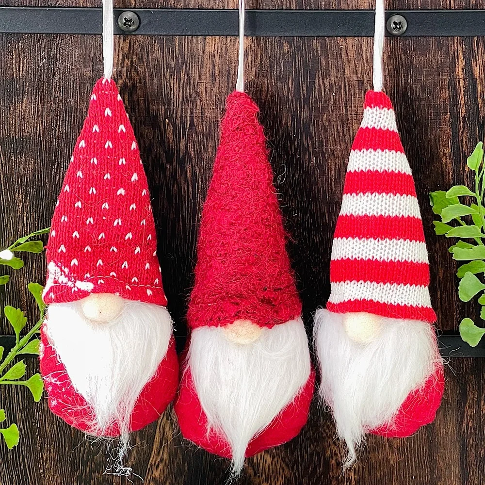 GNOME ornaments 3 RED HAT GNOMES Year round FESTIVE gift tags place settings NEW